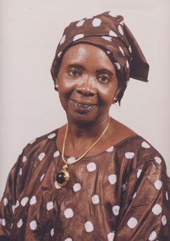 Aminata Sow Fall fêtée par le monde littéraire.