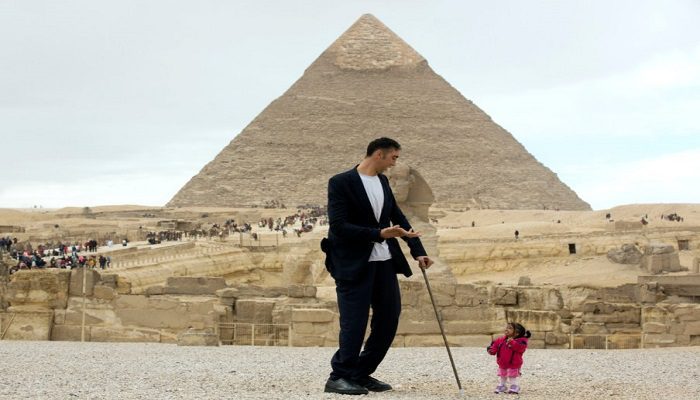 Insolite : Rencontre inhabituelle sous les pyramides d’Egypte