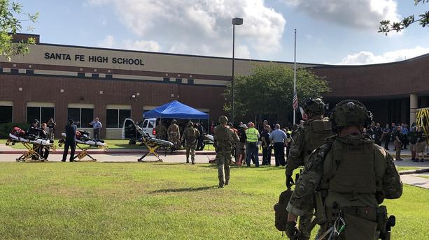 Etats-Unis : Au moins huit morts dans une fusillade dans un lycée