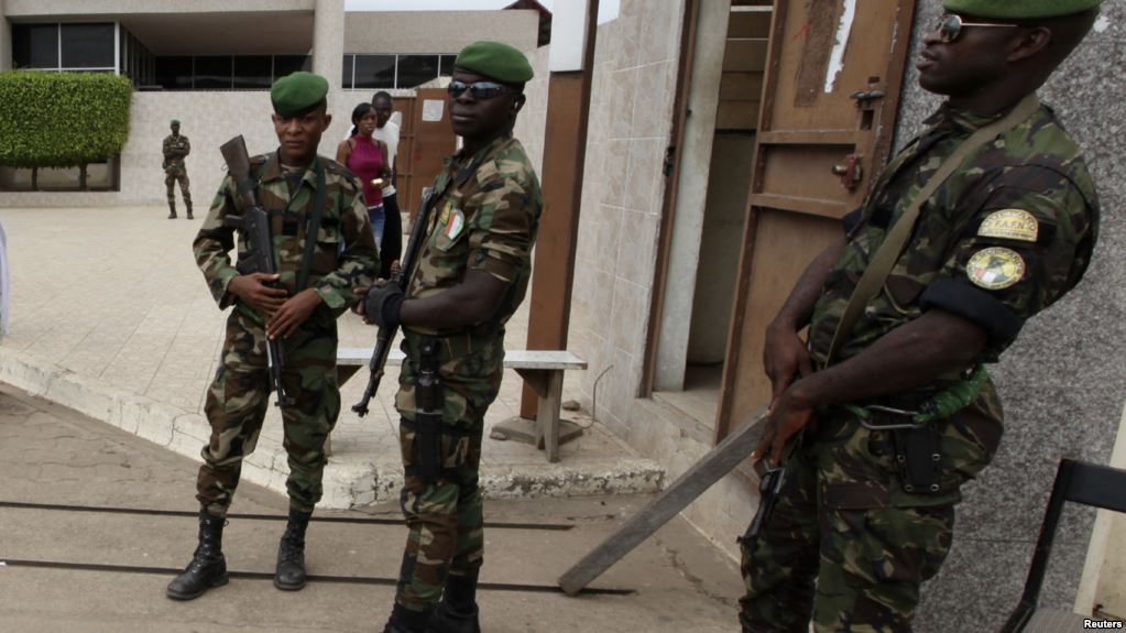Côte d’Ivoire : Les militaires inculpés pour bizutage meurtrier seront jugés dans l’enceinte de l’école