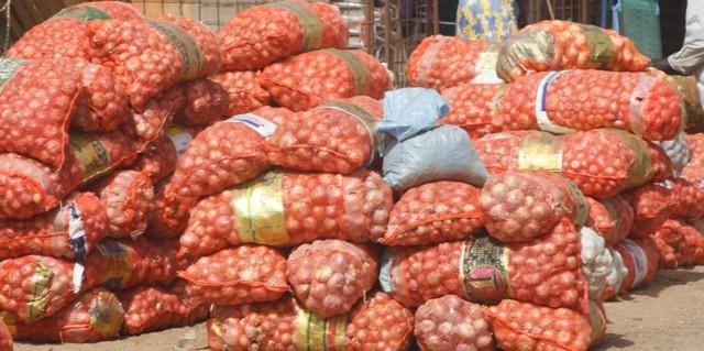 Le ministre du commerce met en garde les commerçants sur l’augmentation des prix de l’oignon…