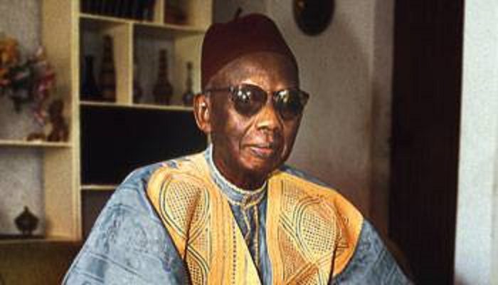Dix ans après sa disparition, le Président Macky Sall rend hommage au Président Mamadou Dia