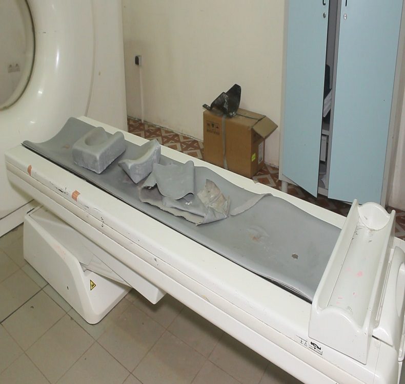 Hôpital régional de Ziguinchor : Panne du scanner, la pièce de rechange est commandée mais toujours pas de solutions pour le suintement du bloc opératoire