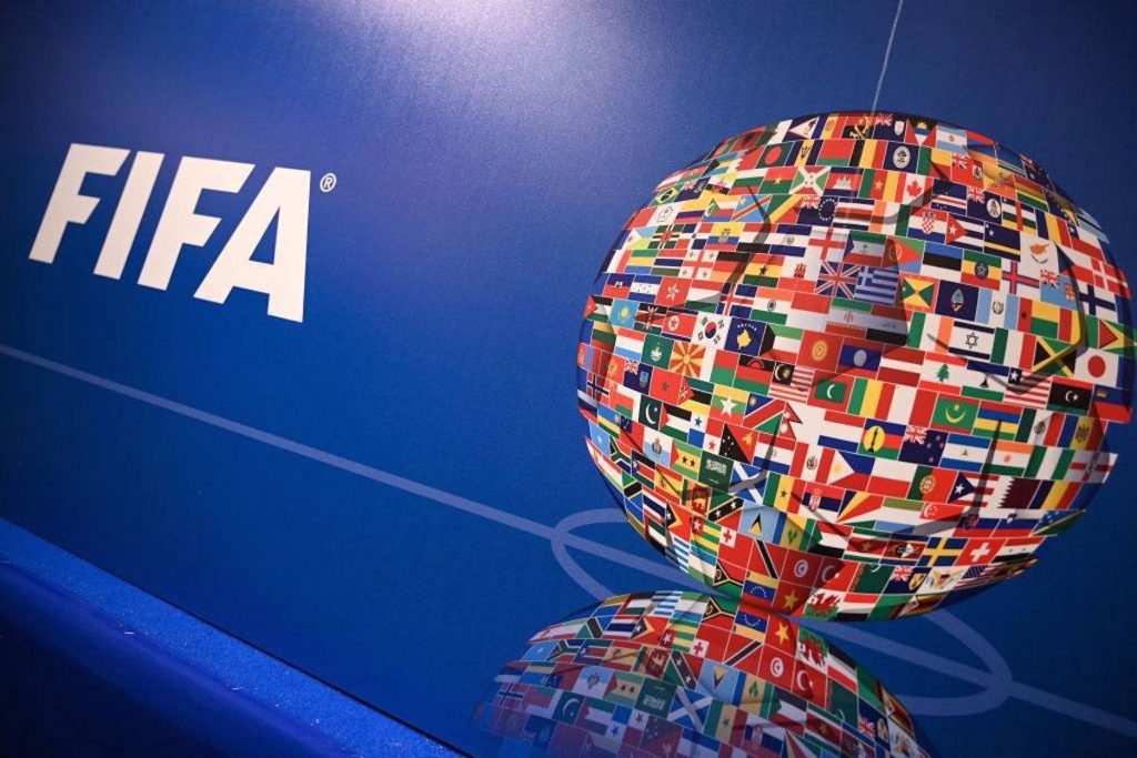 L’OMS et la FIFA appellent à penser d’abord à la santé pour protéger les sportifs