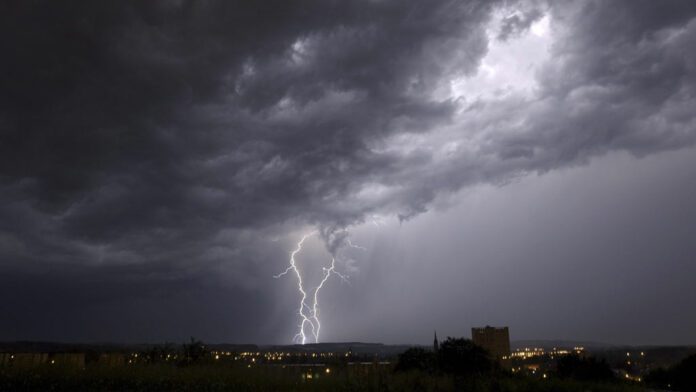 Alerte Météo : Orages et pluies attendus sur l’Est et le Sud