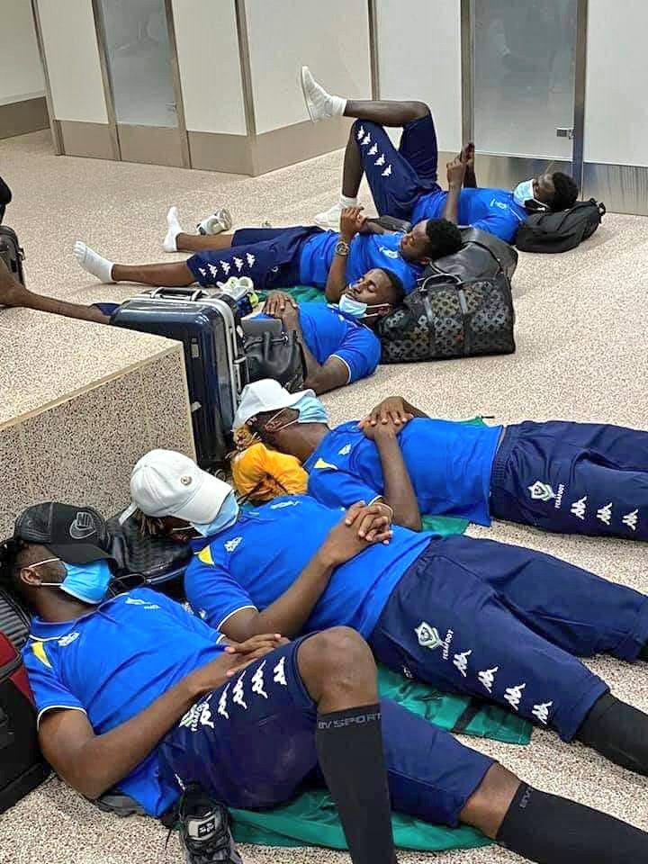CAN 2022 : La CAF annonce une enquête sur les incidents de l’Aéroport de Banjul (Communiqué)