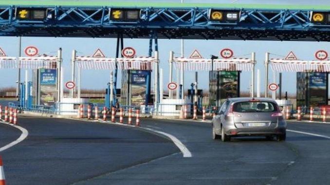 Location du foncier de l’autoroute à péage : Macky Sall renégocie le contrat qui passe de 1000 FCFA à 800 millions FCFA/an