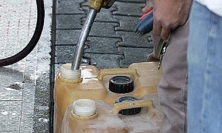 Dakar : Interdiction temporaire de circulation des motos et de la vente de carburant (Arrêté)