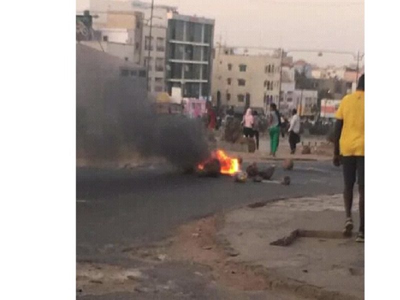 Levée de l’immunité parlementaire de Sonko : Des manifestations signalées à Rufisque et aux Parcelles Assainies