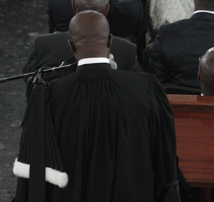 Affaire Sonko : Le bâtonnier rappelle à l’ordre ses confrères avocats