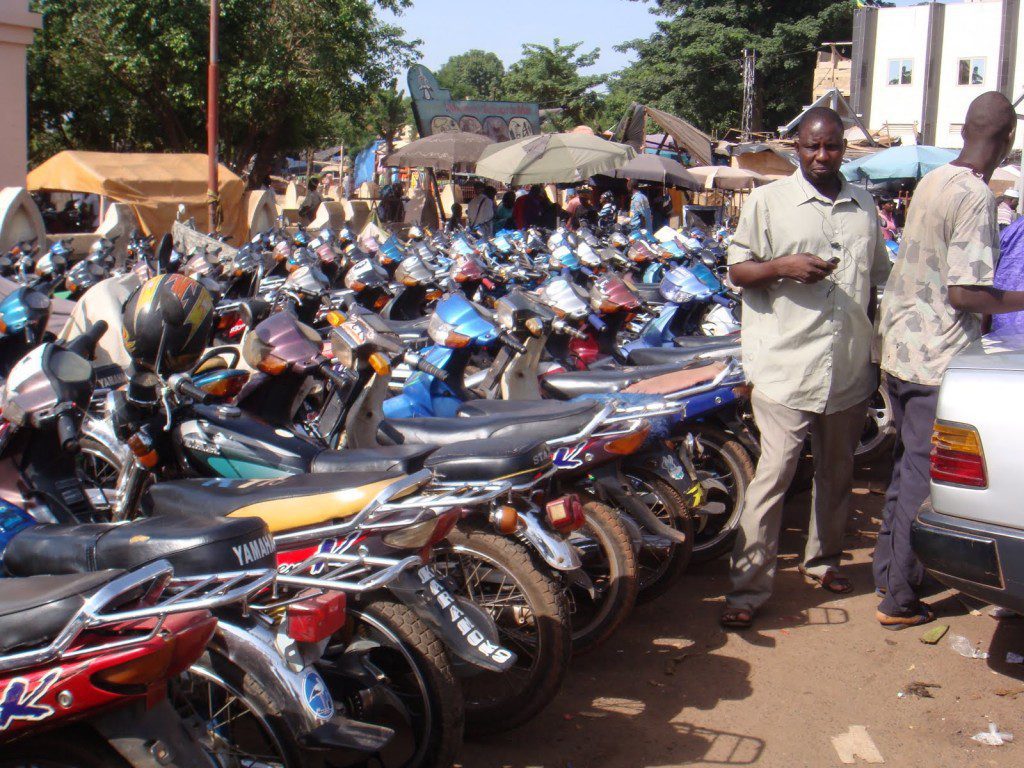 Dakar : Interdiction de circulation des motocyclettes et cyclomoteurs pour raisons de sécurité