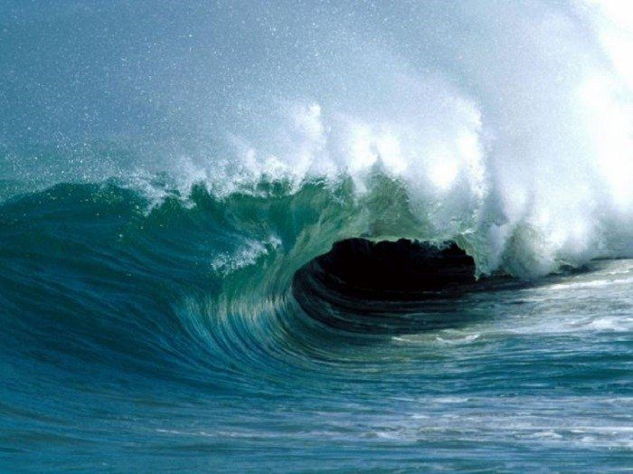 Alerte météo : La mer sera secouée par une houle dangereuse et un vent fort sur les côtes (ANACIM)