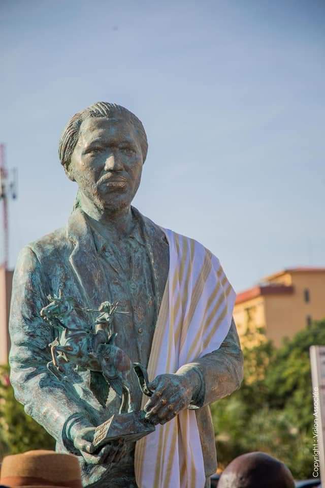 FESPACO édition 2021 : Alain Gomis trône sur la colonne des cinéastes « Etalons » à Ouagadougou