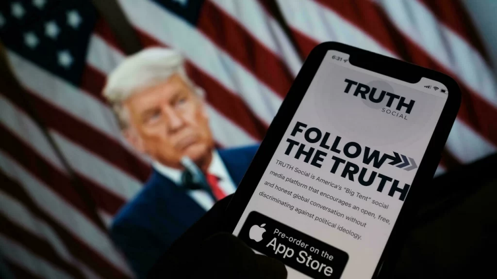 États-Unis : L’ancien président Donald Trump lancera son réseau social « Truth Social » début 2022