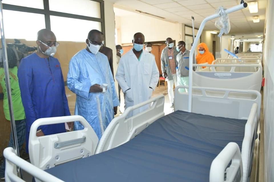 Macky Sall annonce la gratuité « des intrants qui rentrent dans la chimiothérapie des cancers »