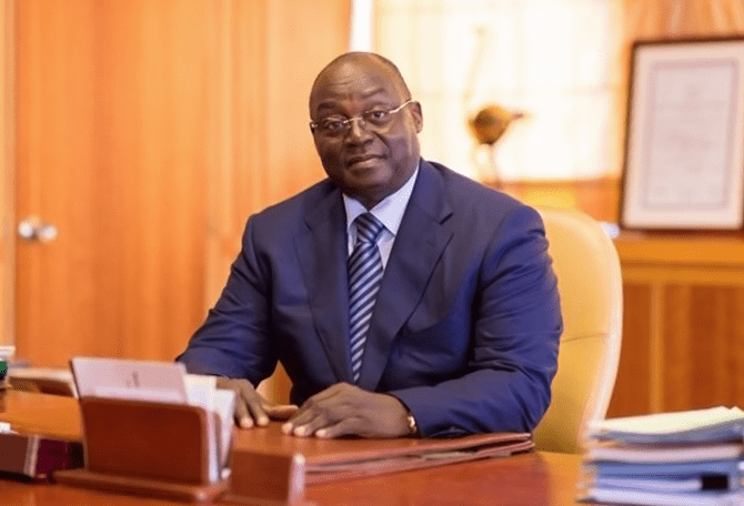 Côte d’Ivoire : Tiemoko Meyliet Koné, actuel gouverneur de la BCEAO, nommé Vice-président de la république, Patrick Achi reconduit au poste de Premier Ministre