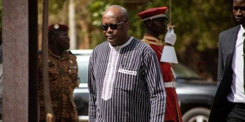 Burkina Faso : L’ex président déchu, Roch Marc Kaboré autorisé à rejoindre son domicile