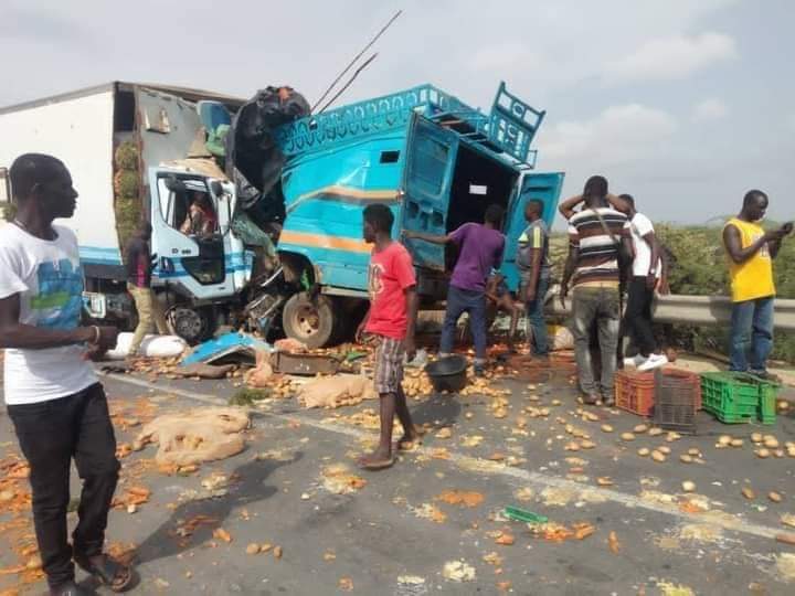Cinq morts dans un choc entre camion frigorifique et un car sur l’axe Diender-Mont Rolland