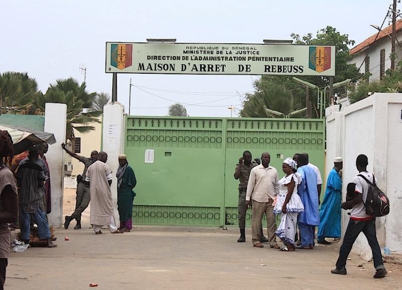 Sénégal : « La population carcérale estimée à 13 185 détenus et la moitié constituée de détenus provisoires », Ismaila Madior Fall