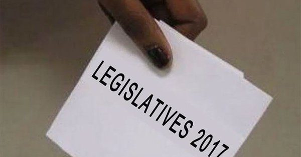 Temps d’antenne pour les législatives : Le CNRA et les partis et coalitions d’accord sur 2 minutes