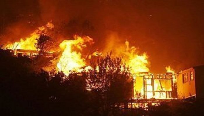 Vidéo-Ouest Foire: Un grave incendie ravage un immeuble