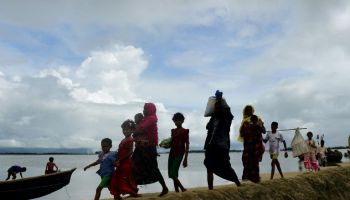 SITUATION DES ROHINGYAS EN BIRMANIE Les musulmans de Saint-Louis manifestent leur indignation