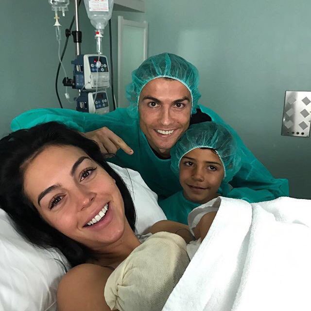Football-Evènement : Christiano Ronaldo accueille son quatrième enfant, une fille, elle s’appelle Alana Martina