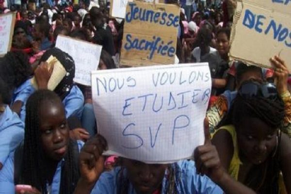 Crise scolaire : Vers un dénouement cinq des sept syndicats acceptent les propositions de l’Etat, le Cusems et le Saems consultent leurs bases