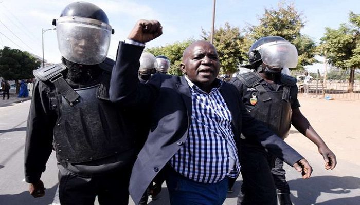 Marche interdite de l’opposition : Oumar Sarr et Diop Decroix arrêtés par la Police ce vendredi 9 mars à Dakar