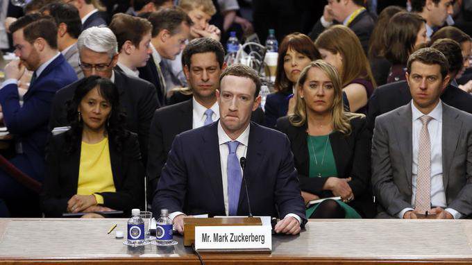 Mark Zuckerberg au banc des accusés