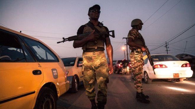 Cameroun : Des soldats camerounais arrêtés après une vidéo d’exécution