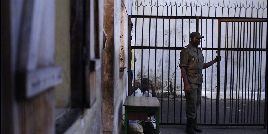 Cameroun : 163 détenus s’évadent après l’attaque d’une prison