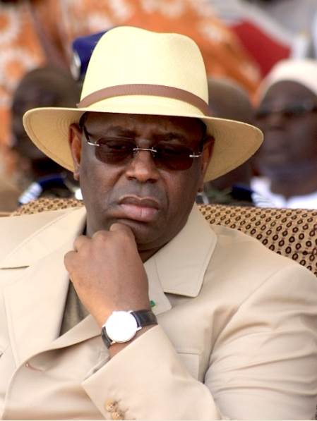 Sénégal – Contribution : « Floraison de mouvements de soutien à Macky, absit omen, Amine ! »