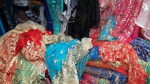 Sénégal : Préparatifs de la Tabaski, des jeunes femmes prêtes à tout…!