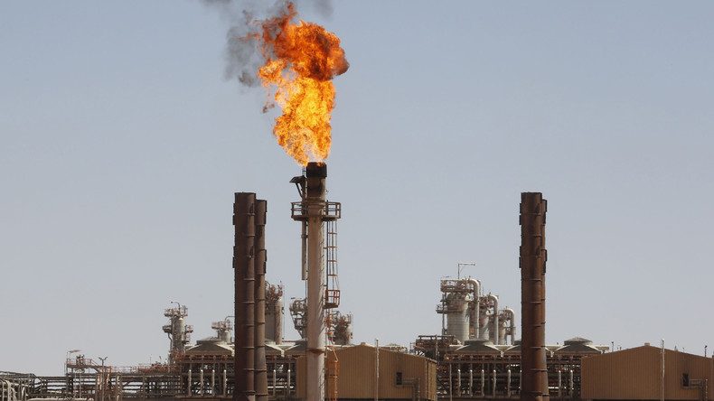 Les travailleurs du pétrole et du gaz menacent de paralyser le secteur