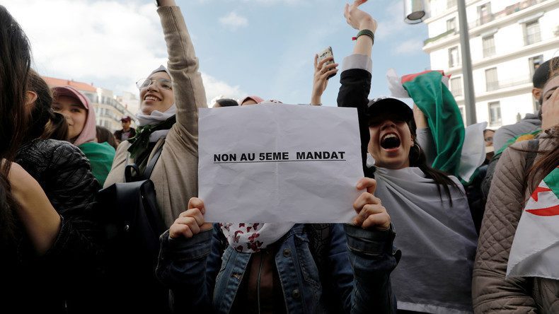Report des élections en Algérie : Les étudiants toujours dans les rues