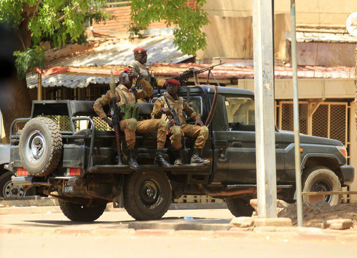 Burkina Faso : Un officier soupçonné de préparer un coup d’État interpellé