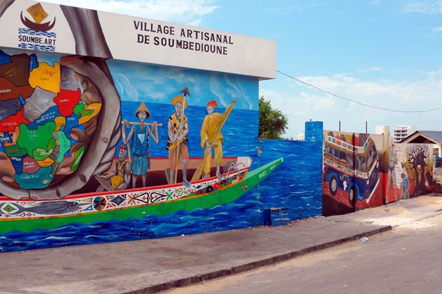 Artisanat : « Le village artisanal de Soumbédioune sera réaménagé », dixit-le ministre de l’emploi et de l’artisanat