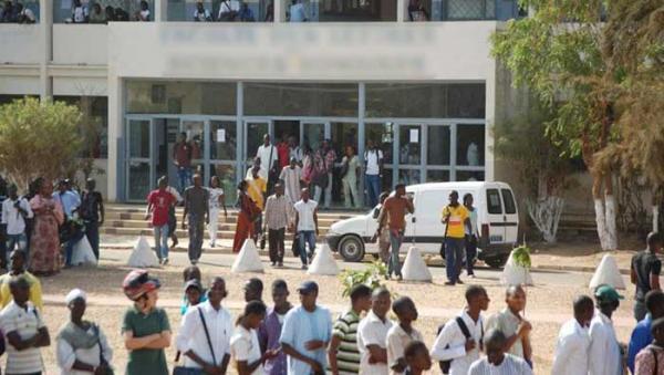 Delafosse : 9 mois sans bourses, les étudiants du Cfpc décrètent 72 heures de grève