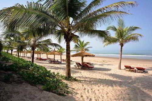 Ziguinchor : Le ministre de l’Artisanat annonce la reconstruction des villages artisanaux de Cap Skirring et de Ziguinchor