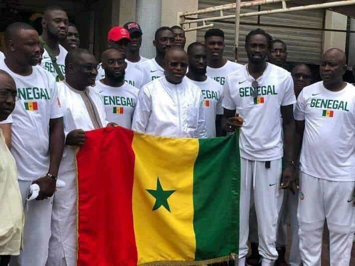 Mondial basket 2019 : Les « Lions » ont reçu le drapeau national