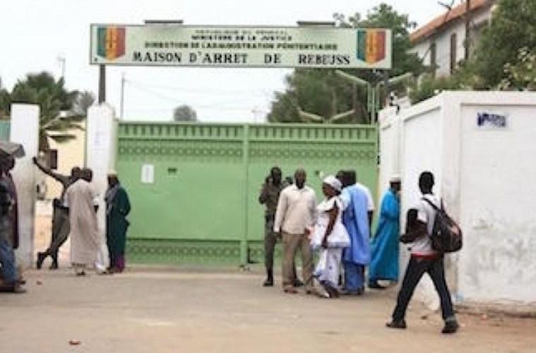Macky Sall gracie 450 prisonniers à l’occasion de la Tabaski
