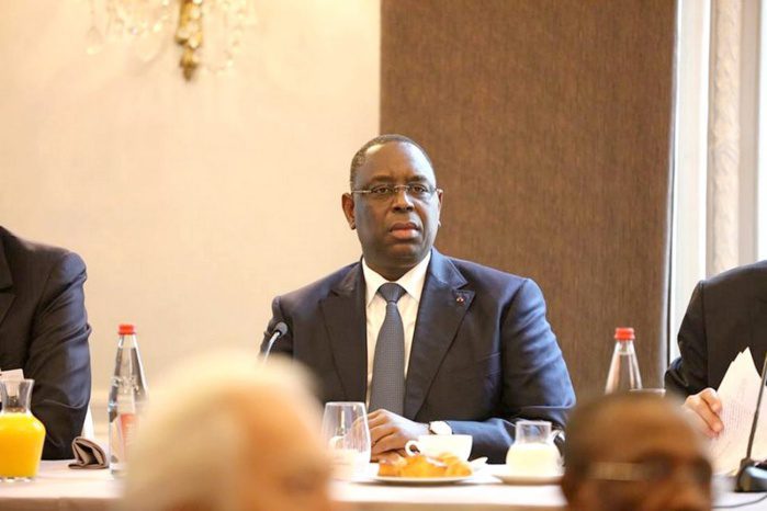 Déjeuner avec ses vieux amis : Macky Sall tente de recoller les pots cassés