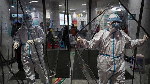 Coronavirus : 30 médicaments et produits naturels bio-actifs sélectionnés pour des tests thérapeutiques