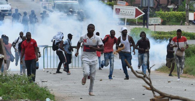 Bambey : Plusieurs étudiants et des policiers blessés lors d’affrontements