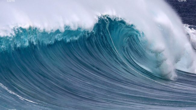 Météo : Alerte à un vent fort et une houle dangereuse