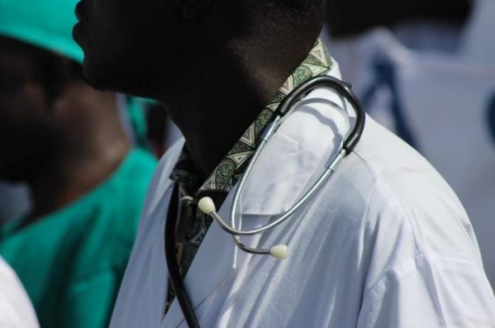 Lutte contre le Covid-19 : Les agents de santé seront indemnisés financièrement