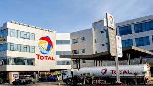 COVID-19 : Fondation TOTAL fait un don de 100 millions en carburants