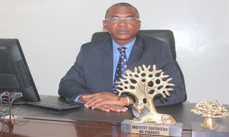 Covid-19 : « Il est temps pour l’Afrique de clamer sa préférence », Papa Diallo ISF