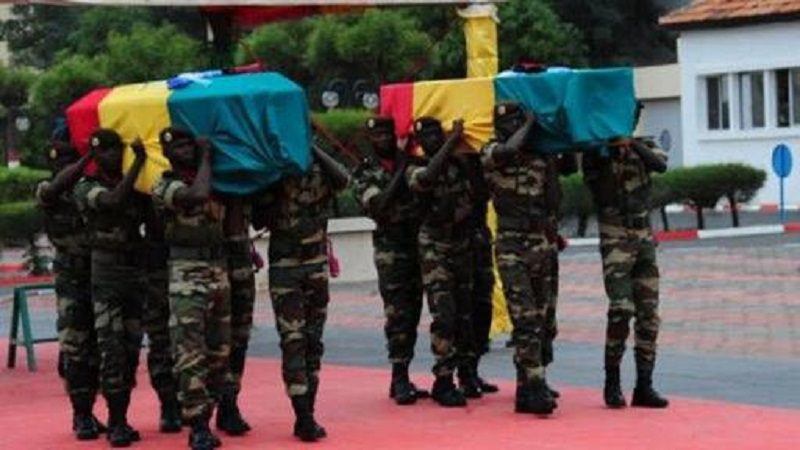 Macky Sall « s’incline » devant la mémoire des deux soldats tués en Casamance